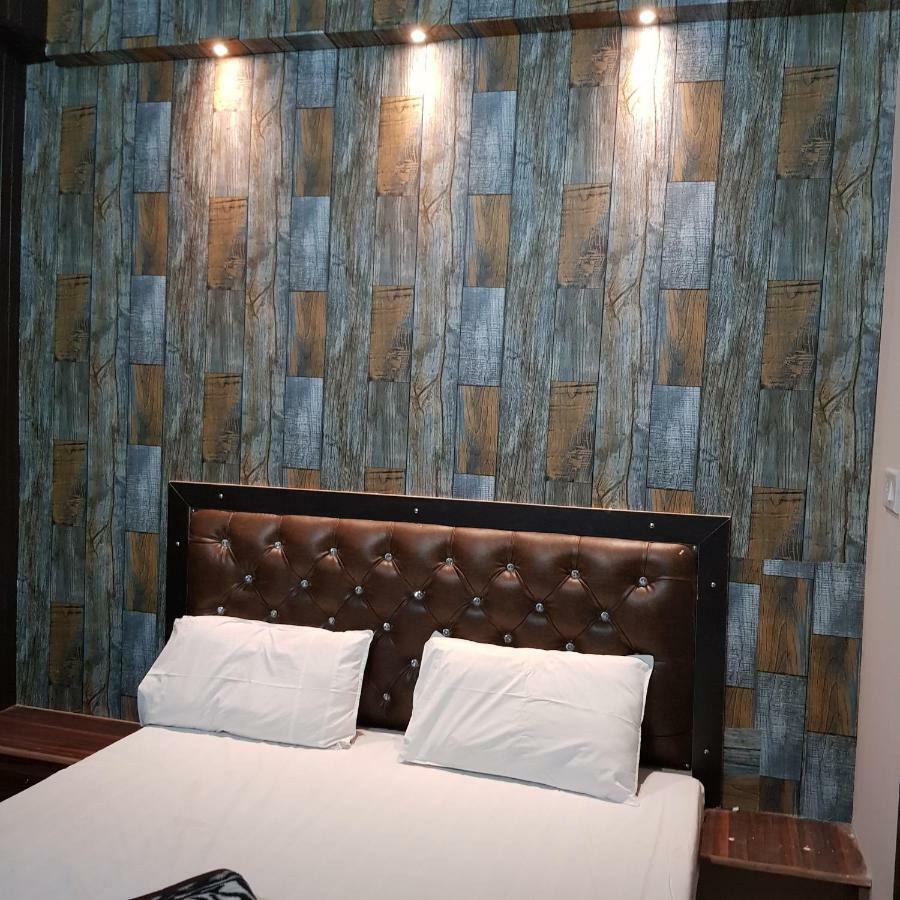 Hotel Varanasi Ganges Bagian luar foto