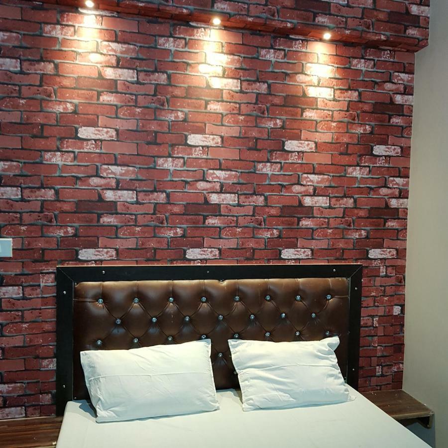 Hotel Varanasi Ganges Bagian luar foto