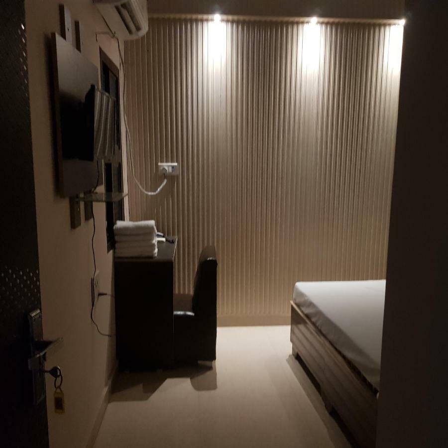 Hotel Varanasi Ganges Bagian luar foto